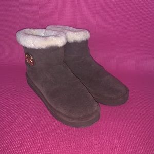 Authentic Michael Kors booties size 7